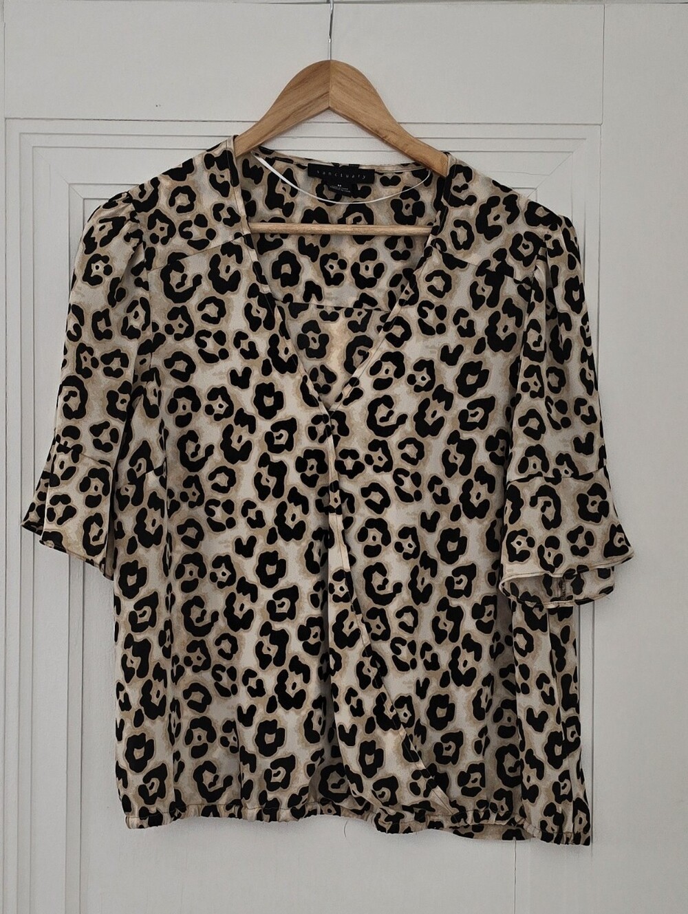Sanctuary Leopard Print Blouse - Neutral Tan & Black, Size M, EUC